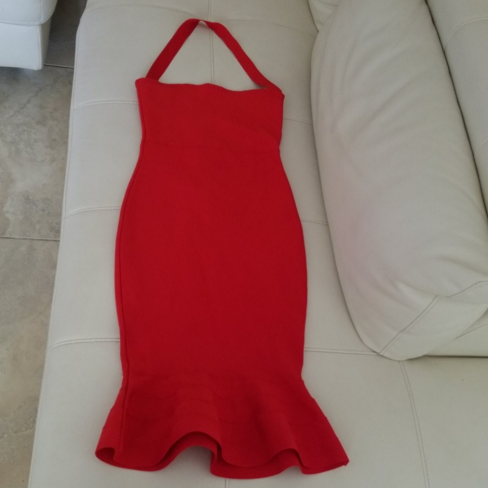 Red Dress - Picture 2 of 4